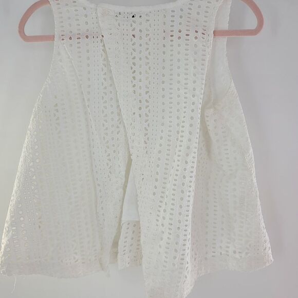 Madewell eyelet split open back sleeveless Eyelet  blouse - Picture 6 of 6